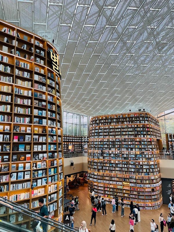 Starfield Library