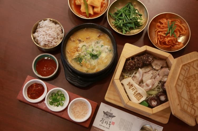 Cheongwaok
