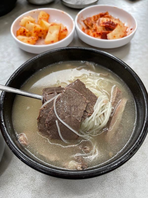 Yeongdong Seolleongtang