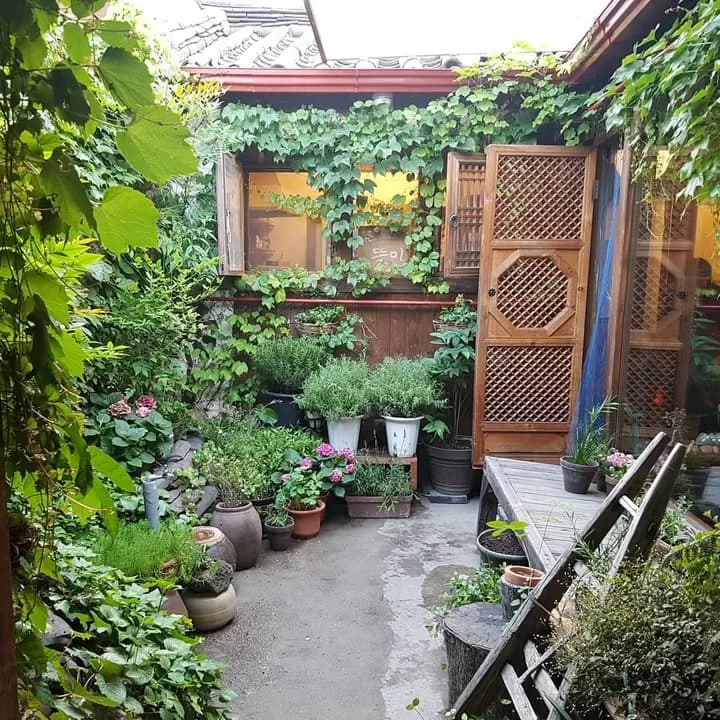 INNER GARDEN Ikseon