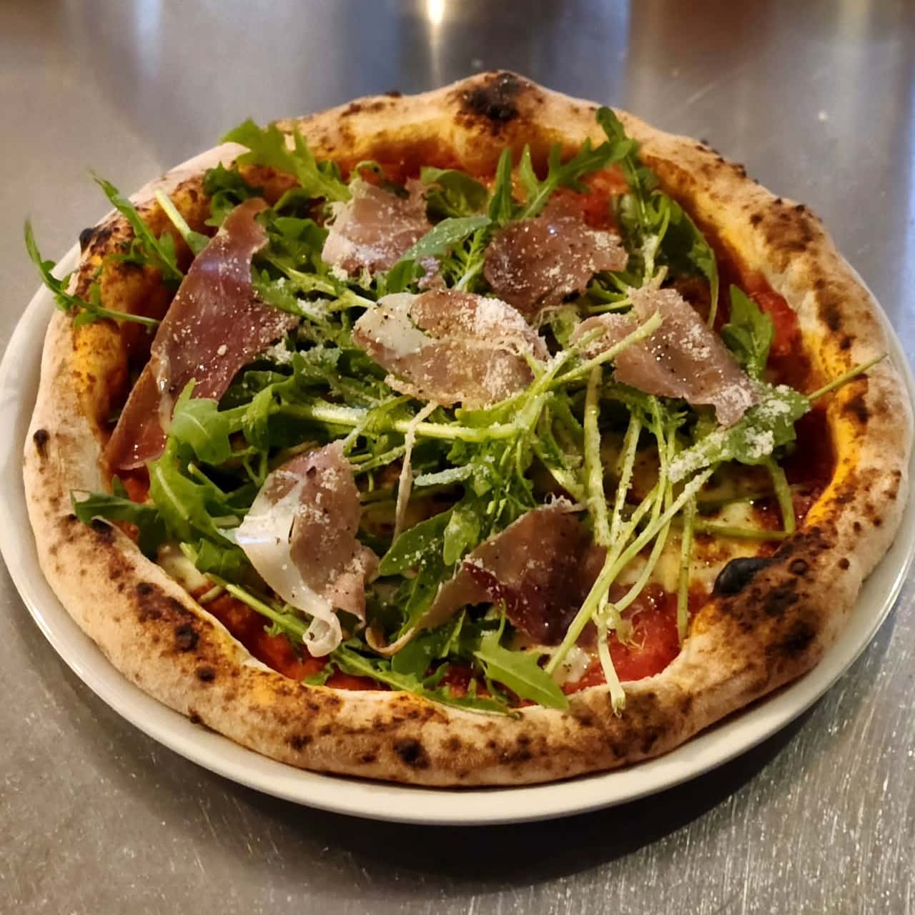 Ire Pizza House