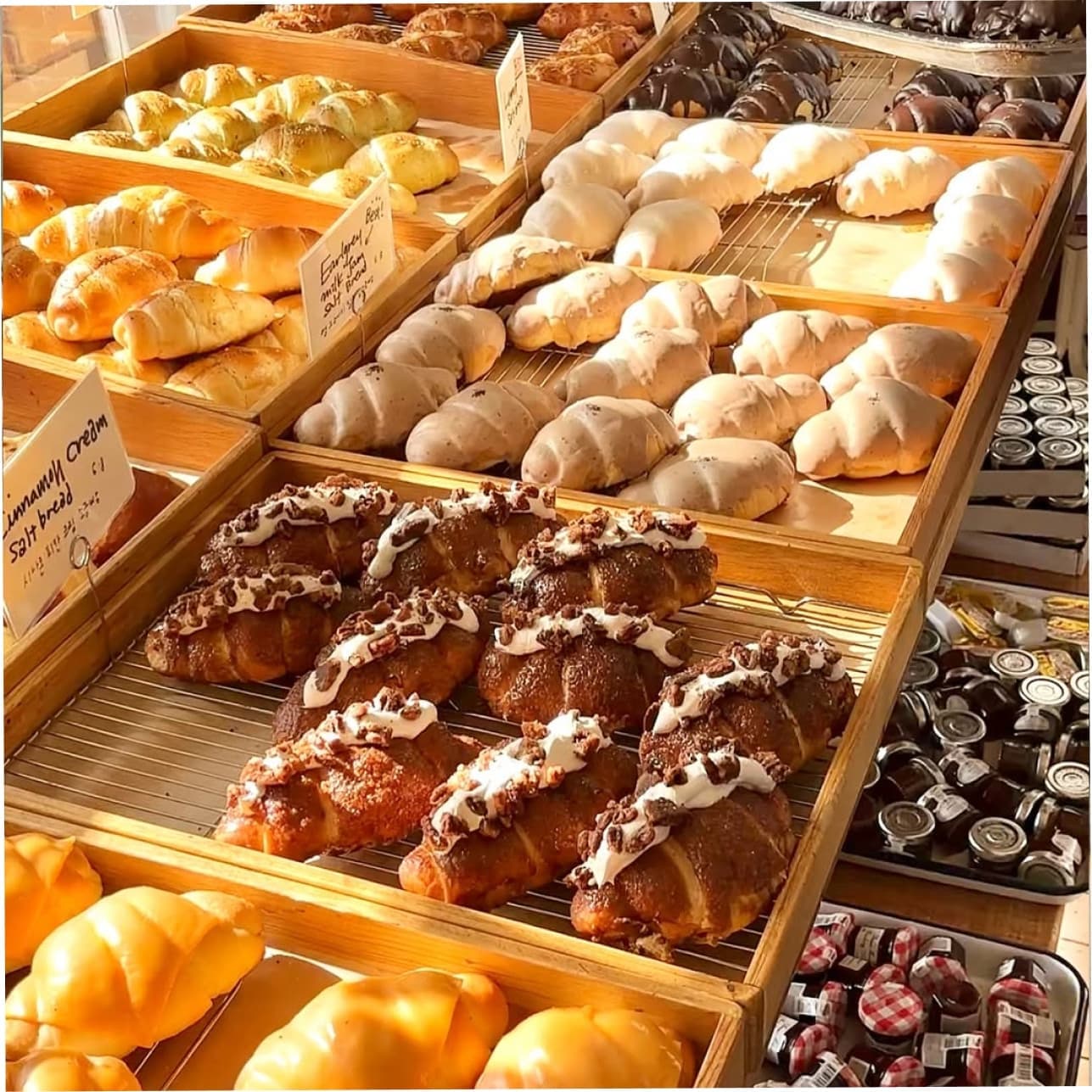 ARTIST BAKERY Anguk