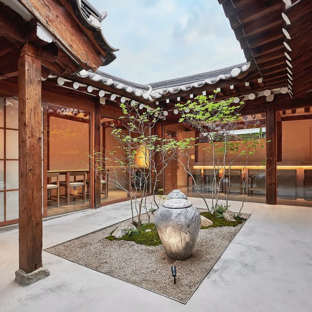 BLUE BOTTLE Samcheong Hanok