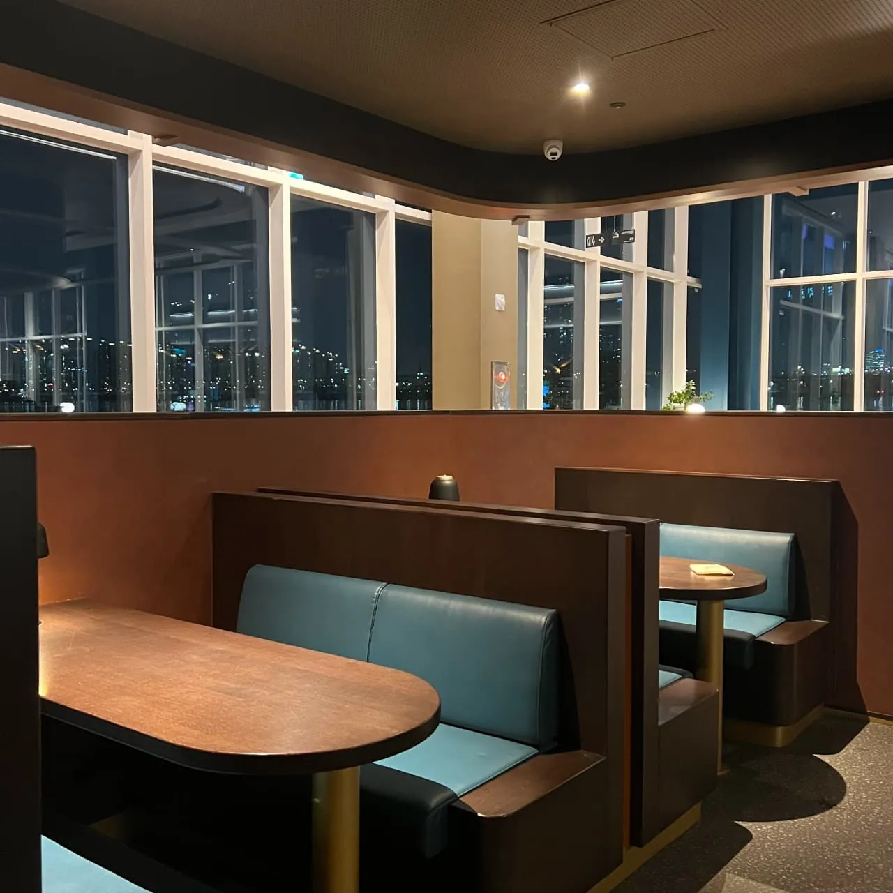 Starbucks 纛島漢江公園